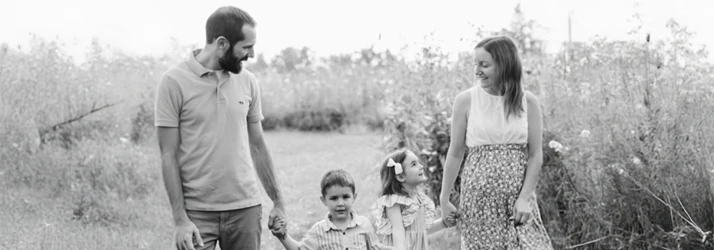 Chiropractor Kenosha WI Amanda & Kellen Binder With Children
